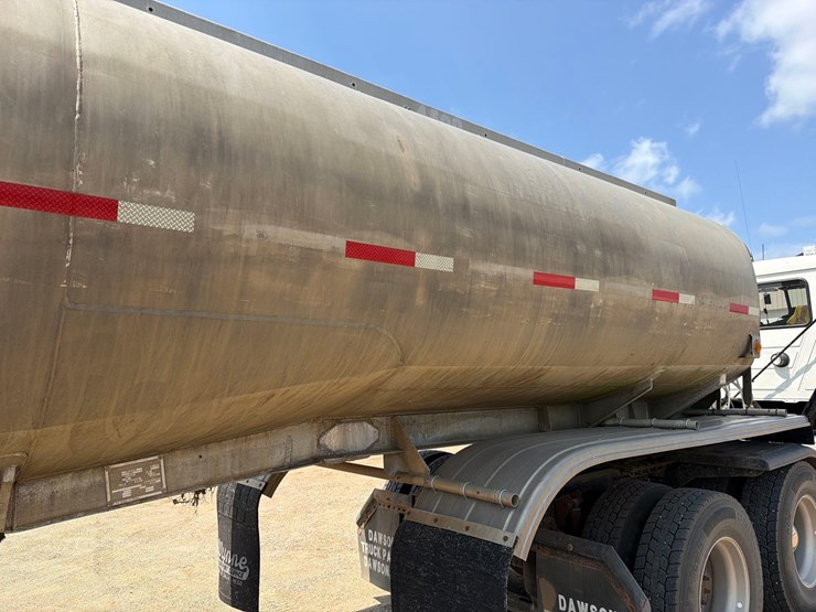 1959-fruehauf-tanker-image-8