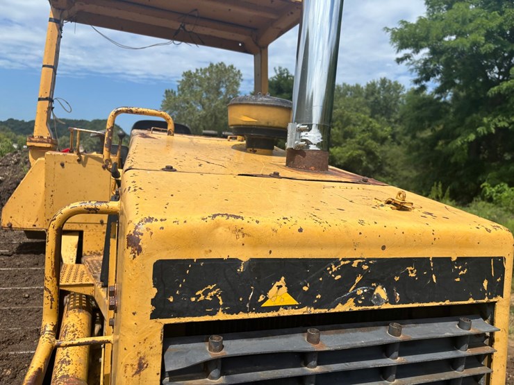 caterpillar-d4h-image-22