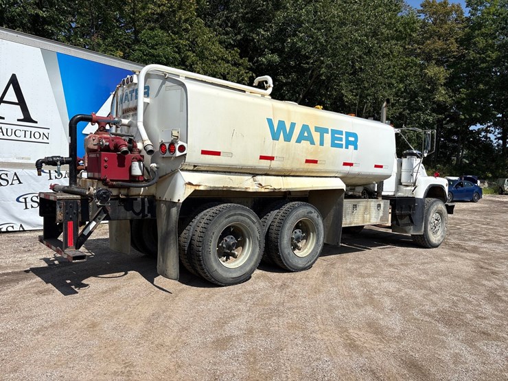 mack-dm685s-image-5