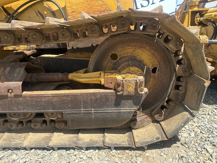 caterpillar-d5c-xl-image-57