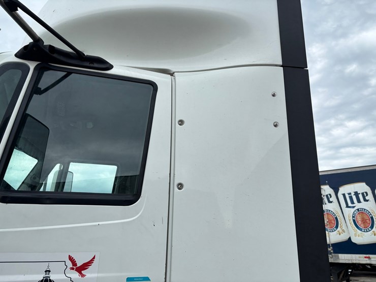 2015-international-prostar-image-14