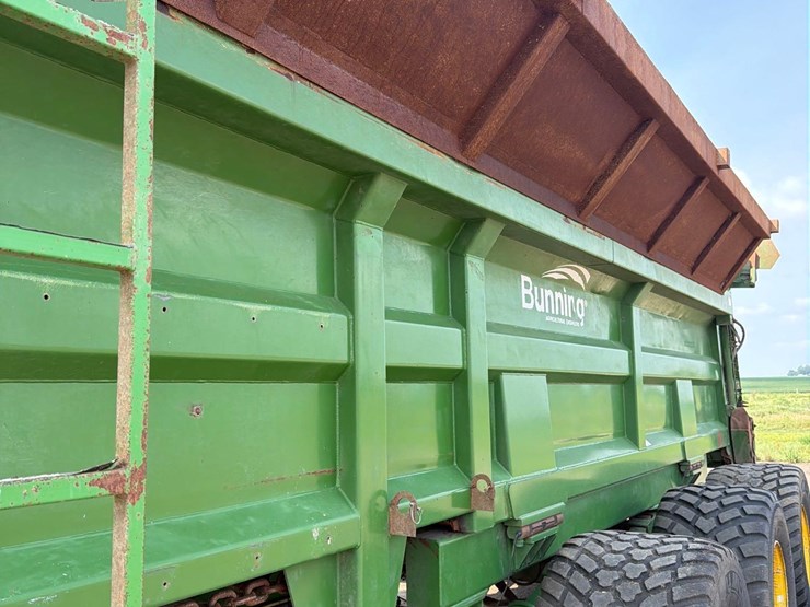 2012-bunning-lowlander-widebody-350-image-29