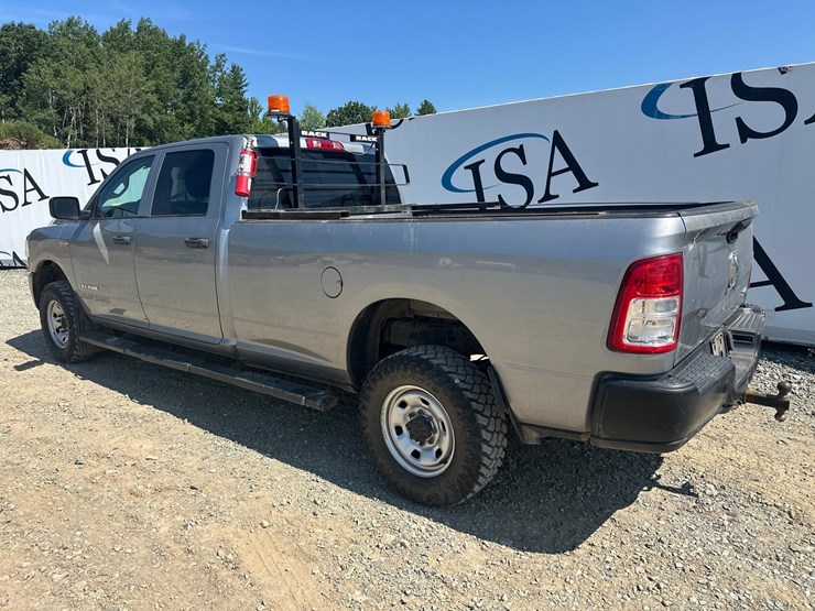 2021-dodge-2500-image-3