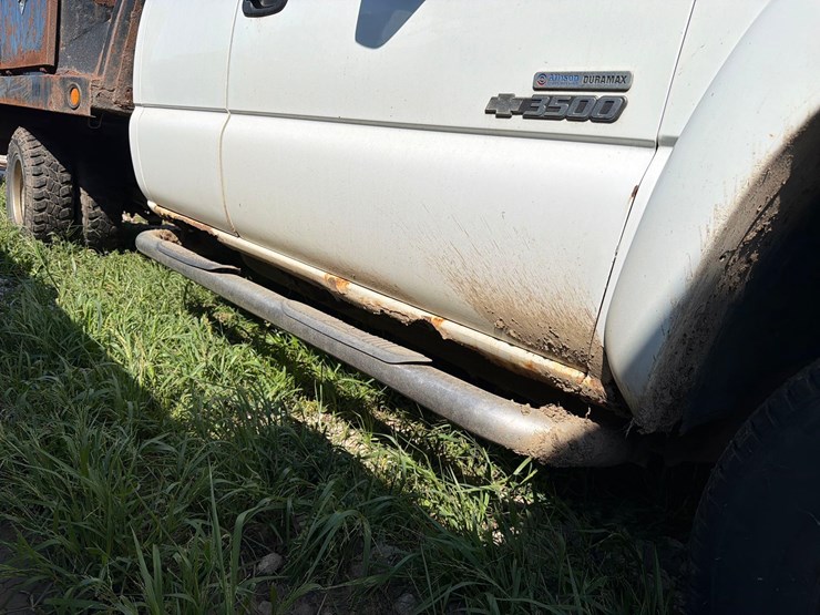 2006-chevrolet-3500-image-21
