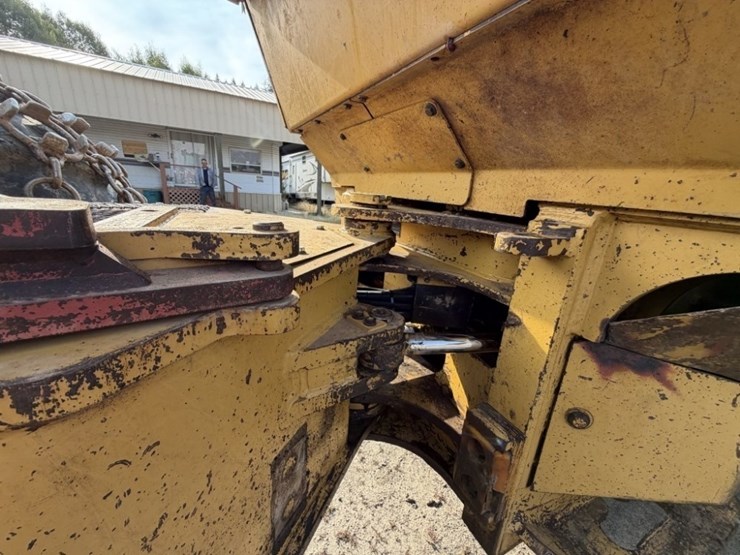 2002-caterpillar-525b-image-33