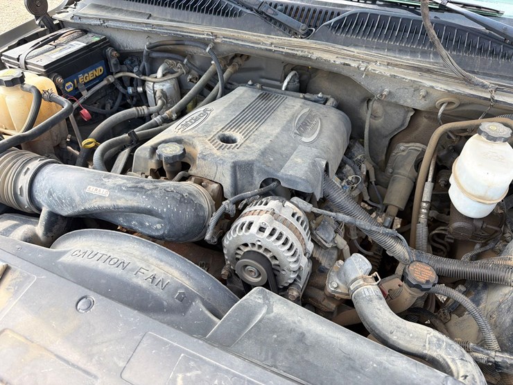 2001-chevrolet-k3500-image-6