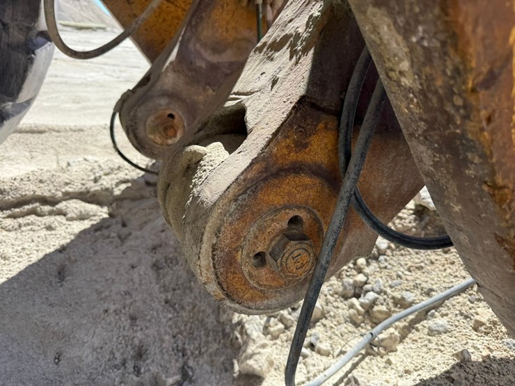 caterpillar-988-image-14