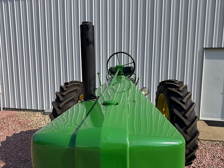 john-deere-70-image-18