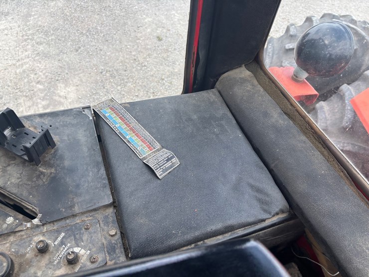 1983-massey-ferguson-4900-image-52