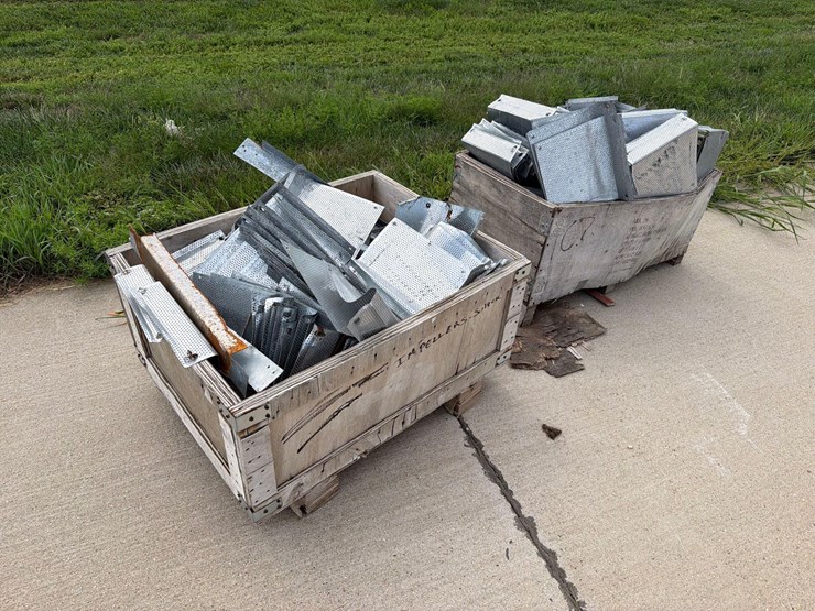 grain-bin-side-scurts-image-1