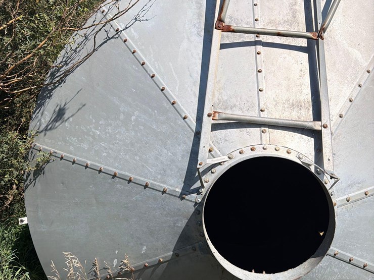 hog-slat-15-ton-bulk-bin-image-3