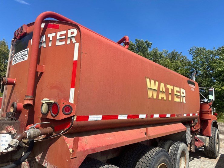 mack-rd690s-image-22