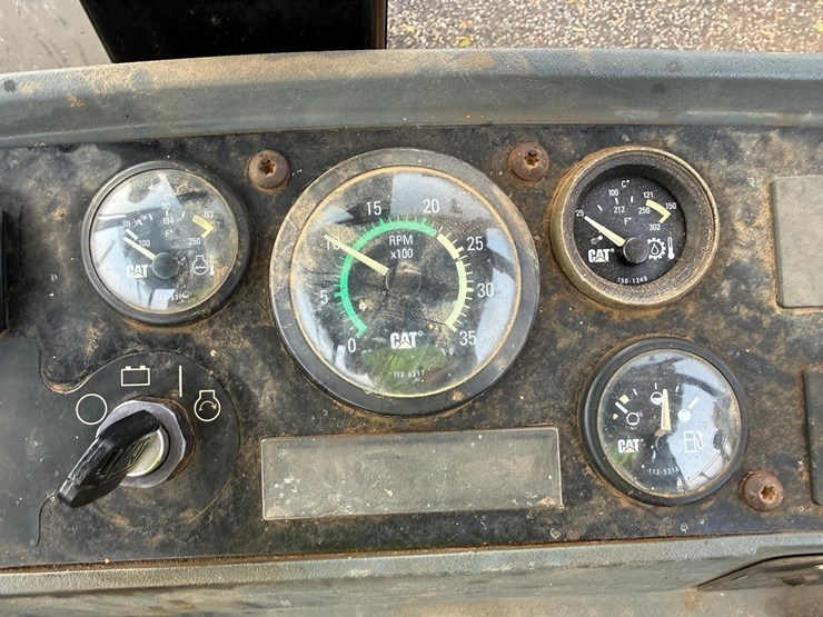 1998-caterpillar-416c-image-31