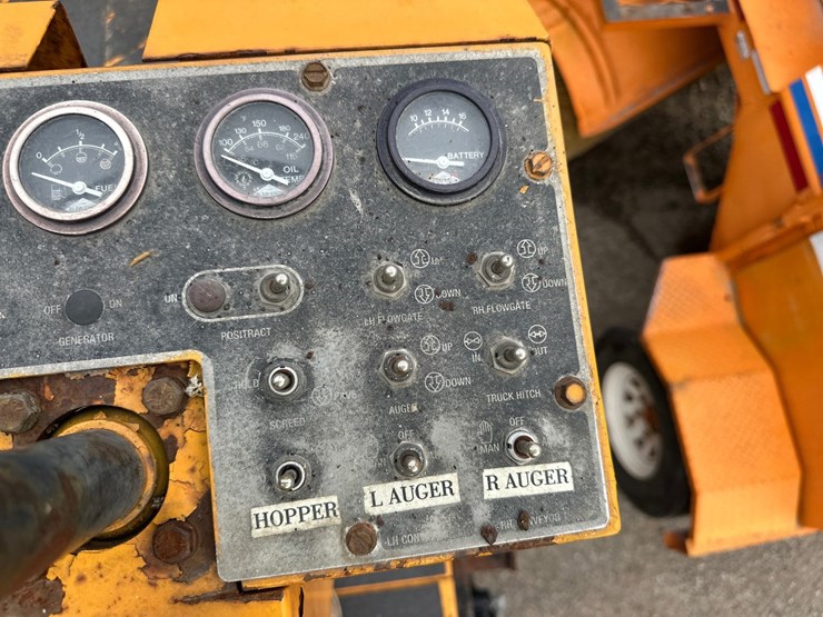 blaw-knox-pf3200-image-31
