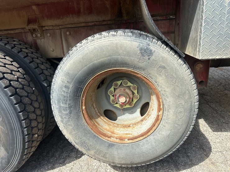 mack-rd690s-image-64