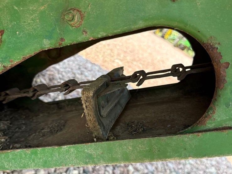 john-deere-630-image-35