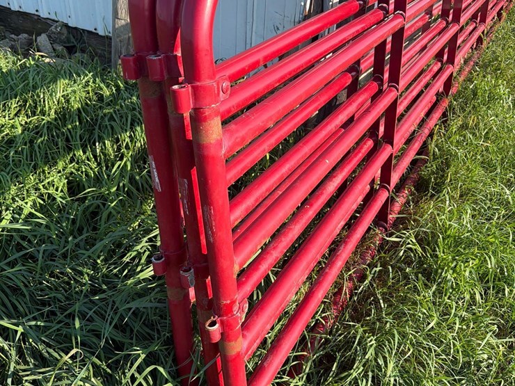 3-red-20ft-gates-image-2