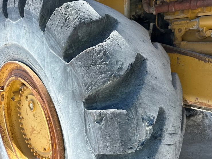 caterpillar-988-image-135