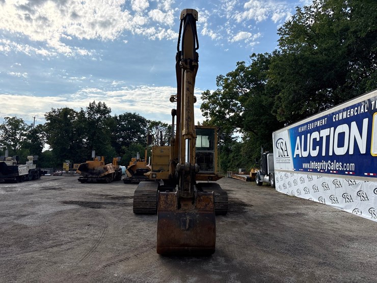 caterpillar-225d-lc-image-8