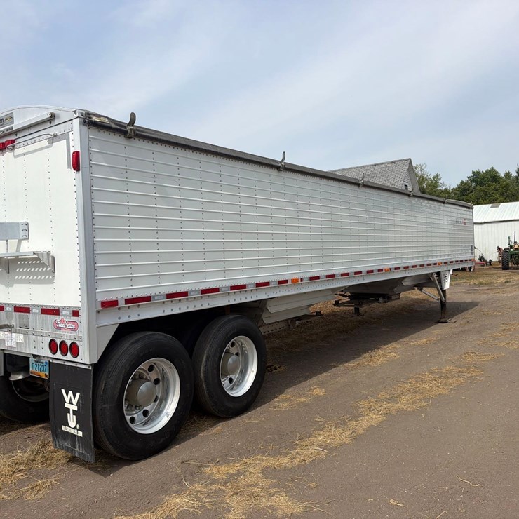 WILSON GRAIN TRAILER