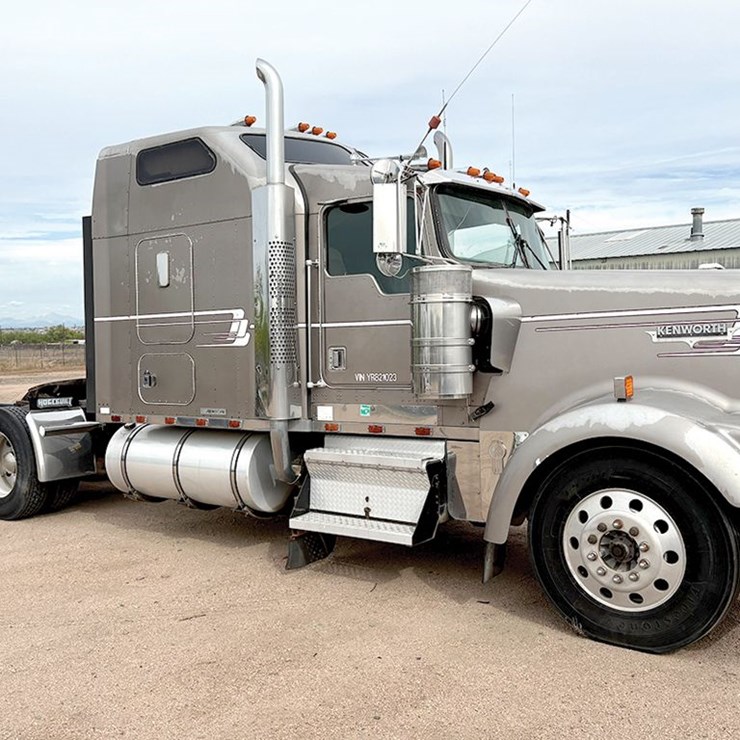 2000 KENWORTH W900L