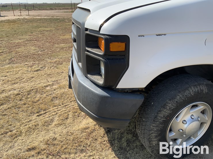 2012-ford-e250-image-15