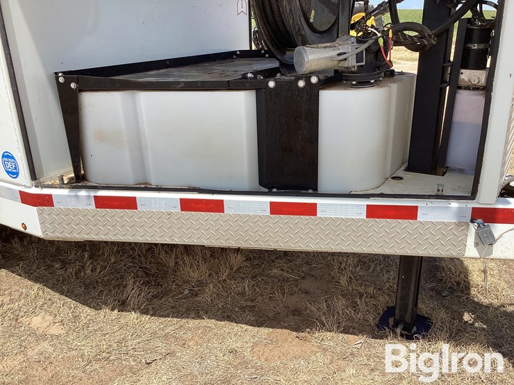 2019-thundercreek-fst990-image-16