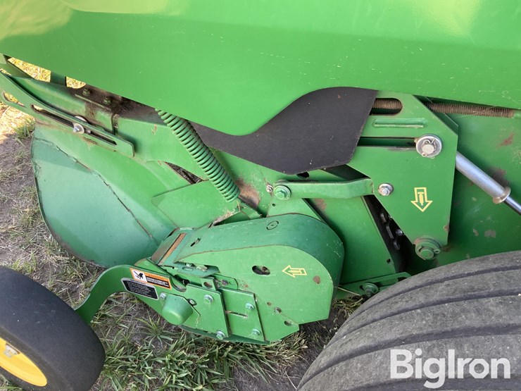 2018-john-deere-560m-image-16