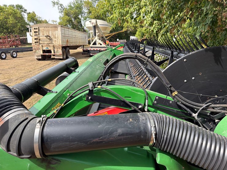 john-deere-635f-image-2