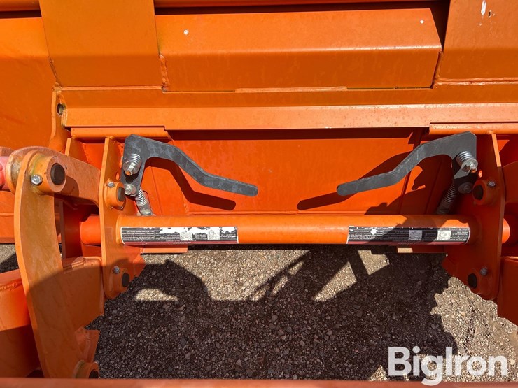 2014-kubota-la2254-image-6