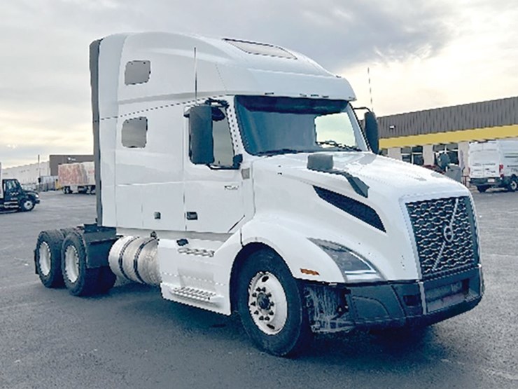 2023-volvo-vnl-760-image-1