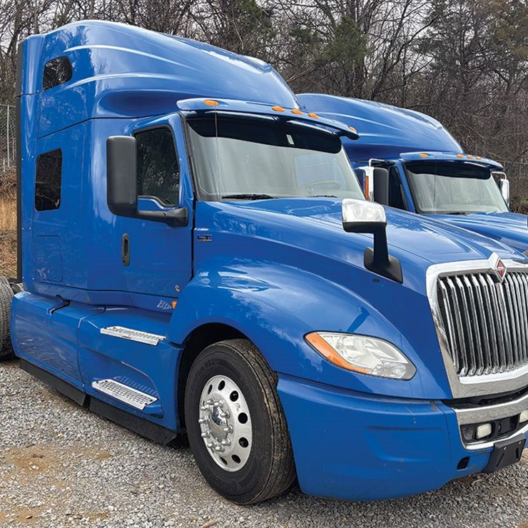 2019 INTERNATIONAL LT