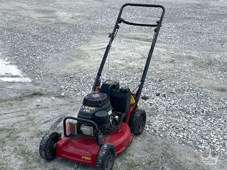 toro-w7780-push-mower-image-1