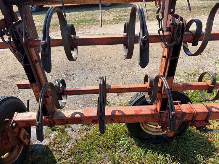 melroe-452-multi-weeder-image-20