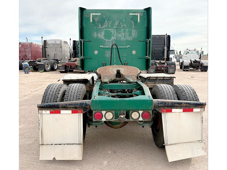 1998-peterbilt-379-image-3