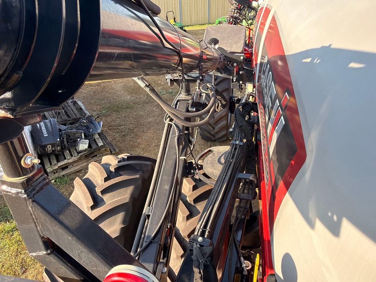 case-ih-550-image-42
