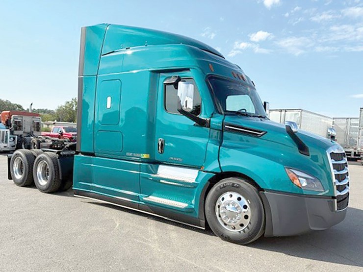 2022-freightliner-cascadia-126-image-4