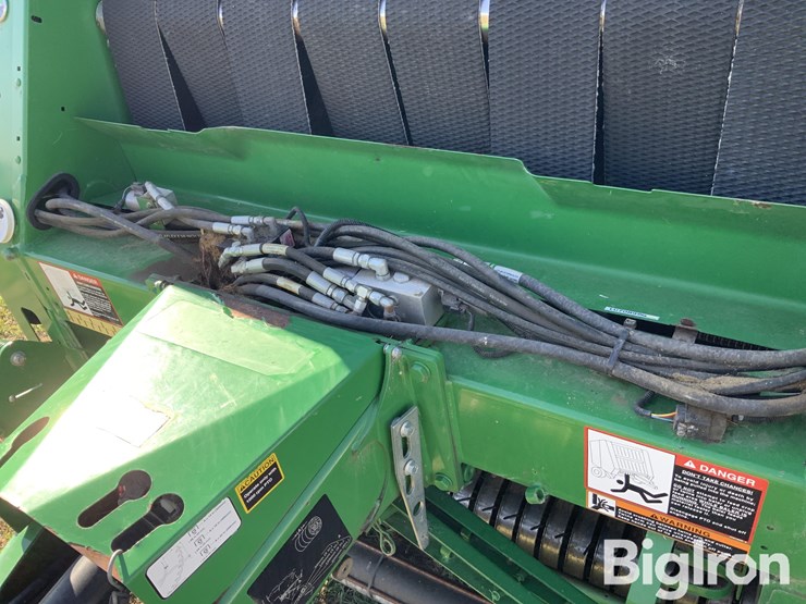 2018-john-deere-560m-image-9