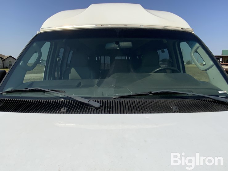 2012-ford-e250-image-17