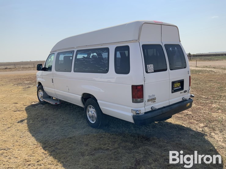 2012-ford-e250-image-7