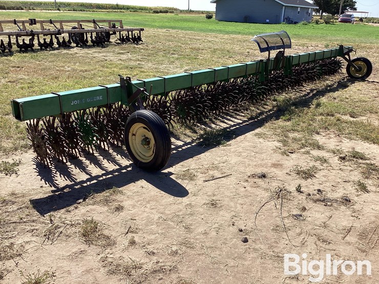 john-deere-400-image-3