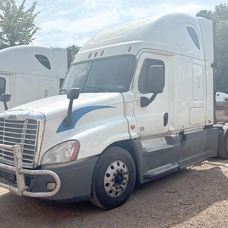 2016 FREIGHTLINER CASCADIA 125