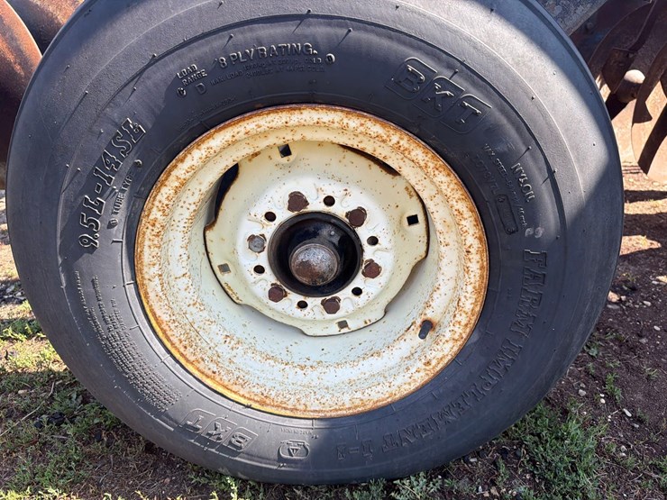 496-ih-disc-image-15