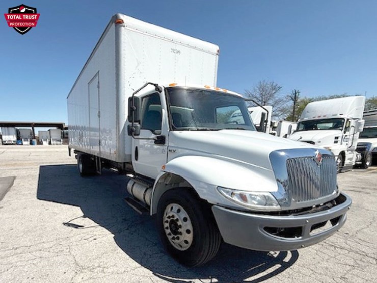2020-international-durastar-4300-image-1