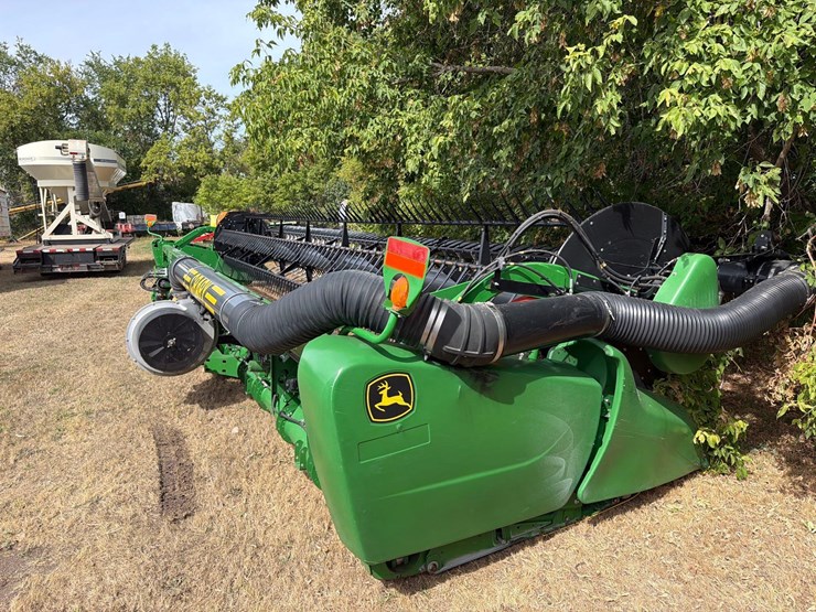 john-deere-635f-image-1