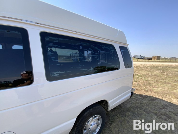 2012-ford-e250-image-10