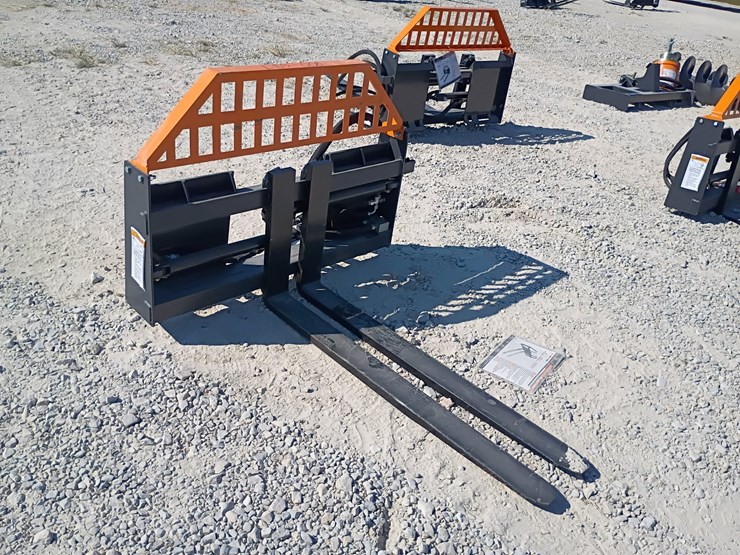 #l85-008-•-landhonor-hydraulic-pallet-fork-skid-steer-attachment-image-8