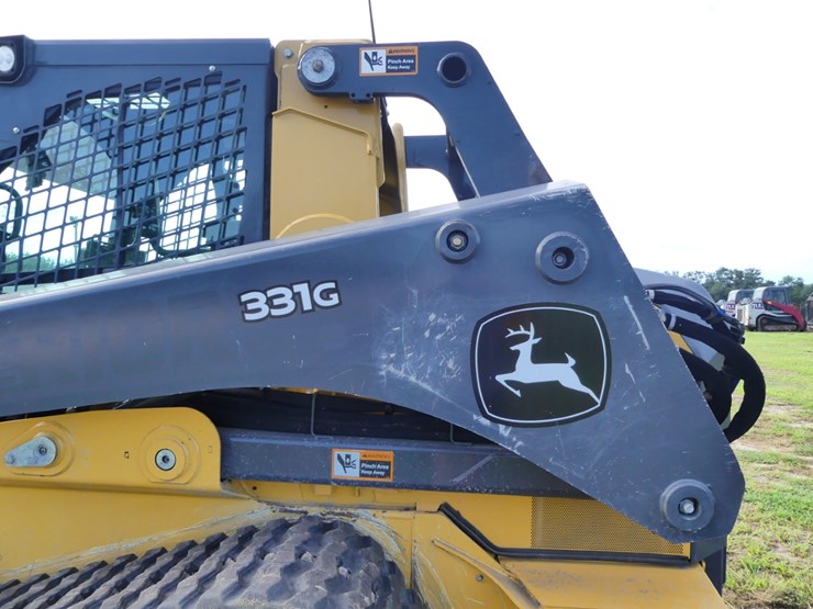 2023-deere-331g-image-8