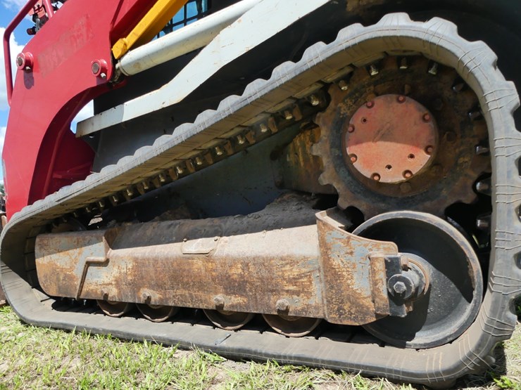 2015-takeuchi-tl8-image-6