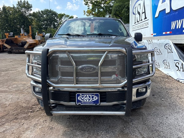 2017-ford-f150-image-17